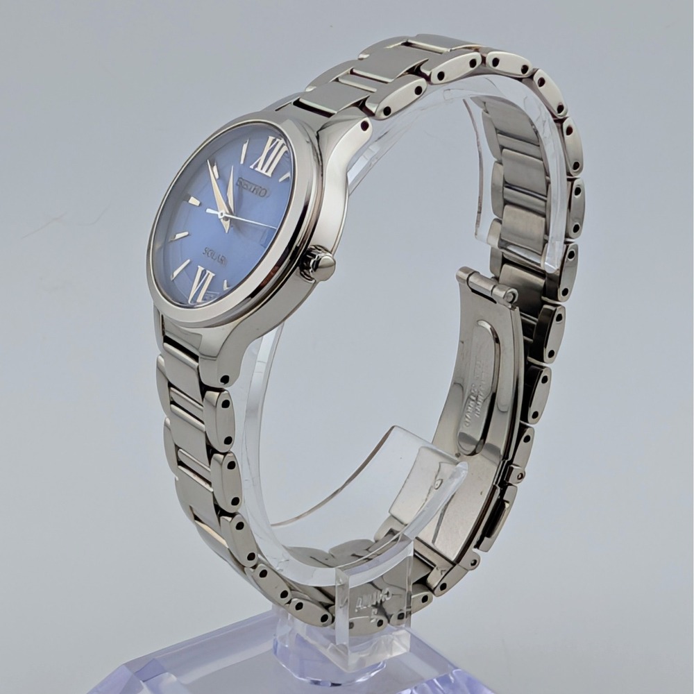 Seiko Solar V137-0BH0 Women's Watch Blue Guilloche Dial Date Stainless Steel Box - Picture 6 of 13